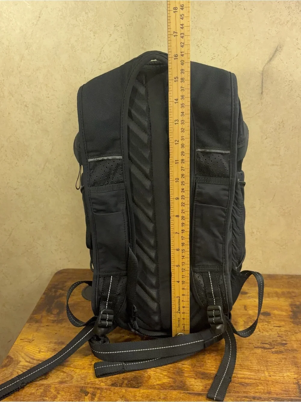 Lulemon Run All Day Backpack 13L Black
